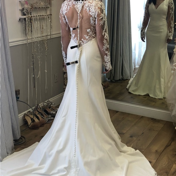 This is a beautiful Justin Alexander wedding dress that is ready for the taking! - Picture 11 of 13